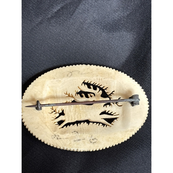 Antique German Hand Carved Antler Brooch Pin Jumping Stag Oval Detailed Carving - Picture 5 of 8